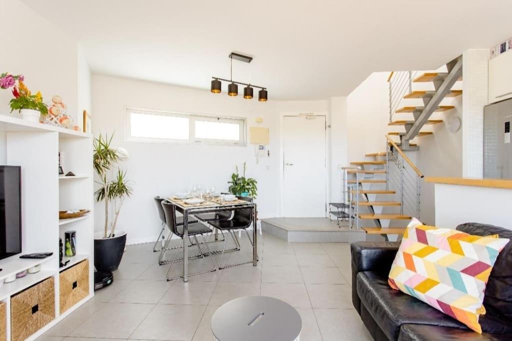 El Medano Beachfront Triplex Penthouse With Pool, Rooftop, Sea View Exterior foto
